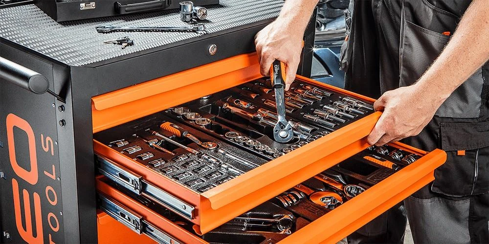 Szafka 84-221 SERVISINIS VEŽIMĖLIS NEO 6 STALČIAI