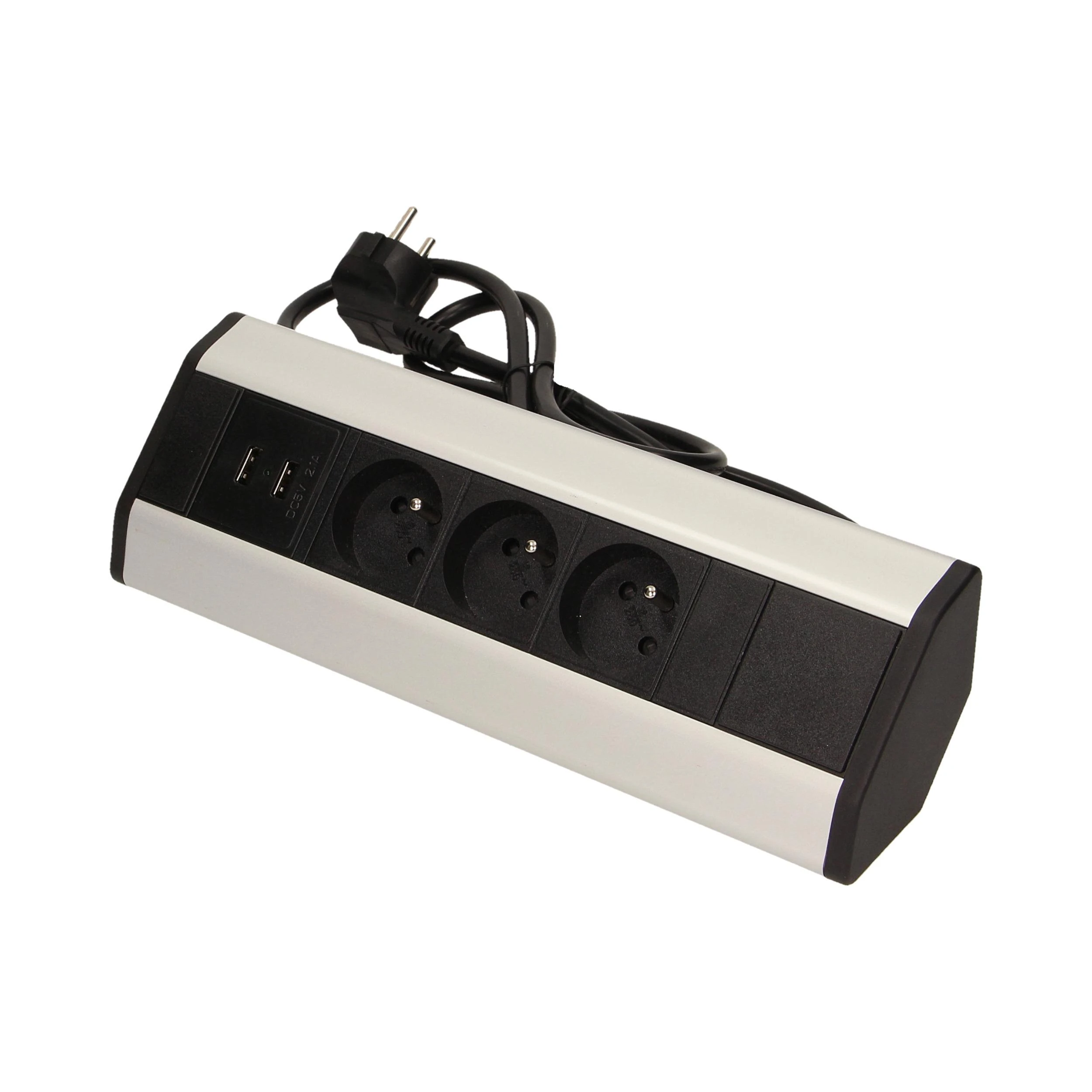 Orno Lizdas Baldinis lizdas su USB įkrovikliu ir 1,8 m laidu, 3x2P+Z, 2xUSB