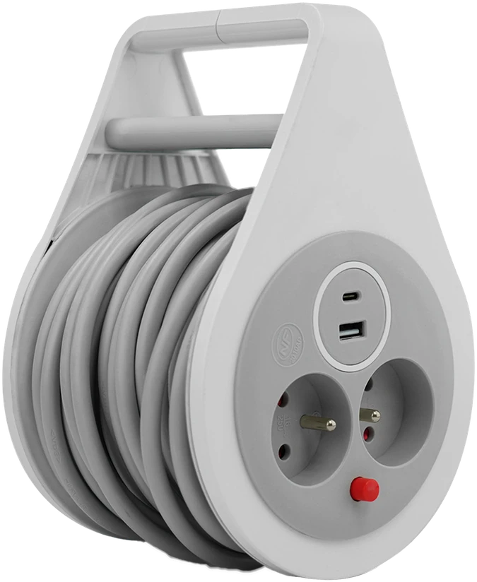 Plastrol ištraukiamas prailginimo laidas 10m 3x1mm2 16A su terminiu saugikliu + USB-A + USB-C
