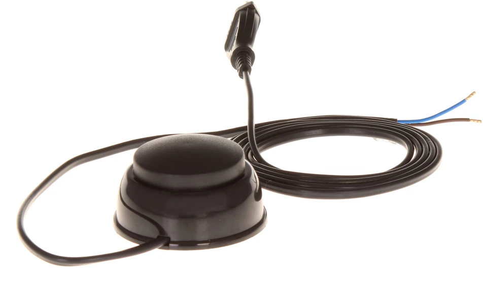 Plastrol Przyłączacz su wtyczką płaską su wyłącznikiem nożnym do lamp, dwutorowy, 250v, 2,5a, 1,9m, juoda