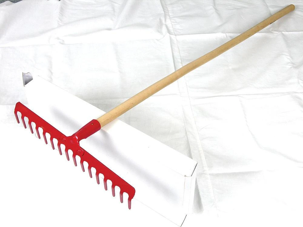 Profix Grabie 18 dantų kniedėmis pritvirtintas sodo grėblys su 130 cm rankena
