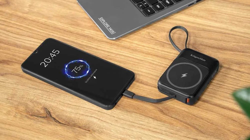 POWER BANK indukcinis Kruger & Matz 10000 mAh Mag Safe su juodu kabeliu