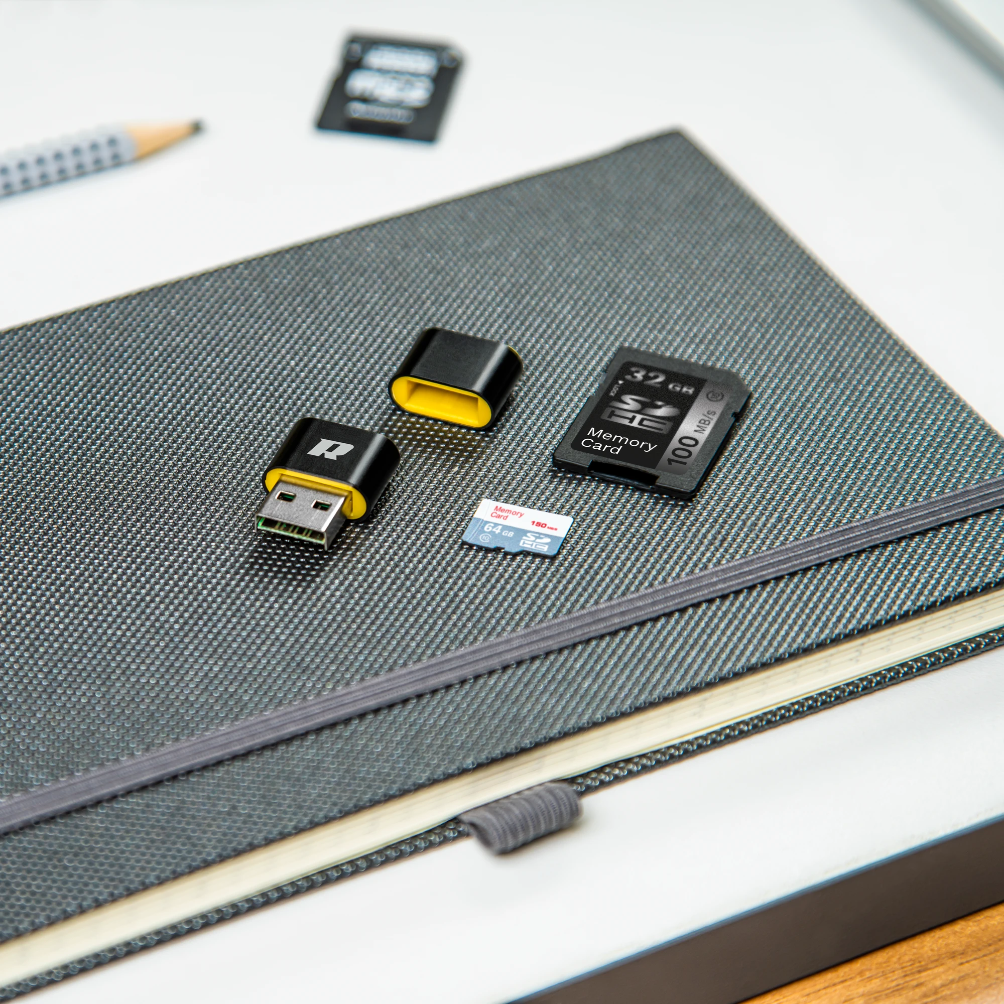 Atminties kortelė Micro SD kortelių skaitytuvas r60 REBEL mini