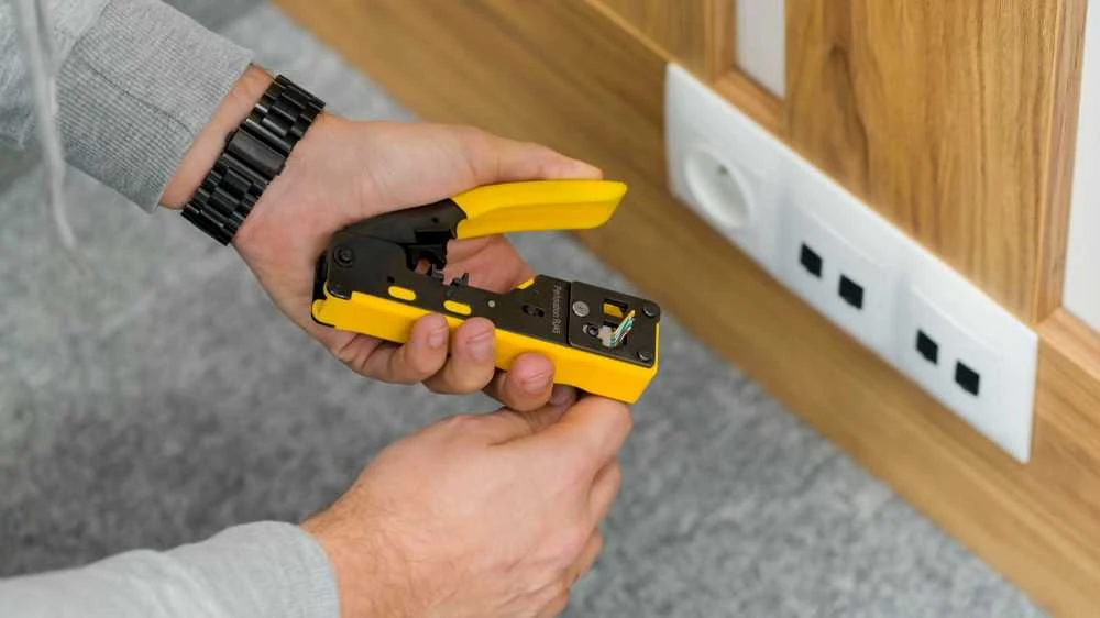 Rebel Suspaudimo įrankis RJ45/RJ12 įvadiniams kištukams