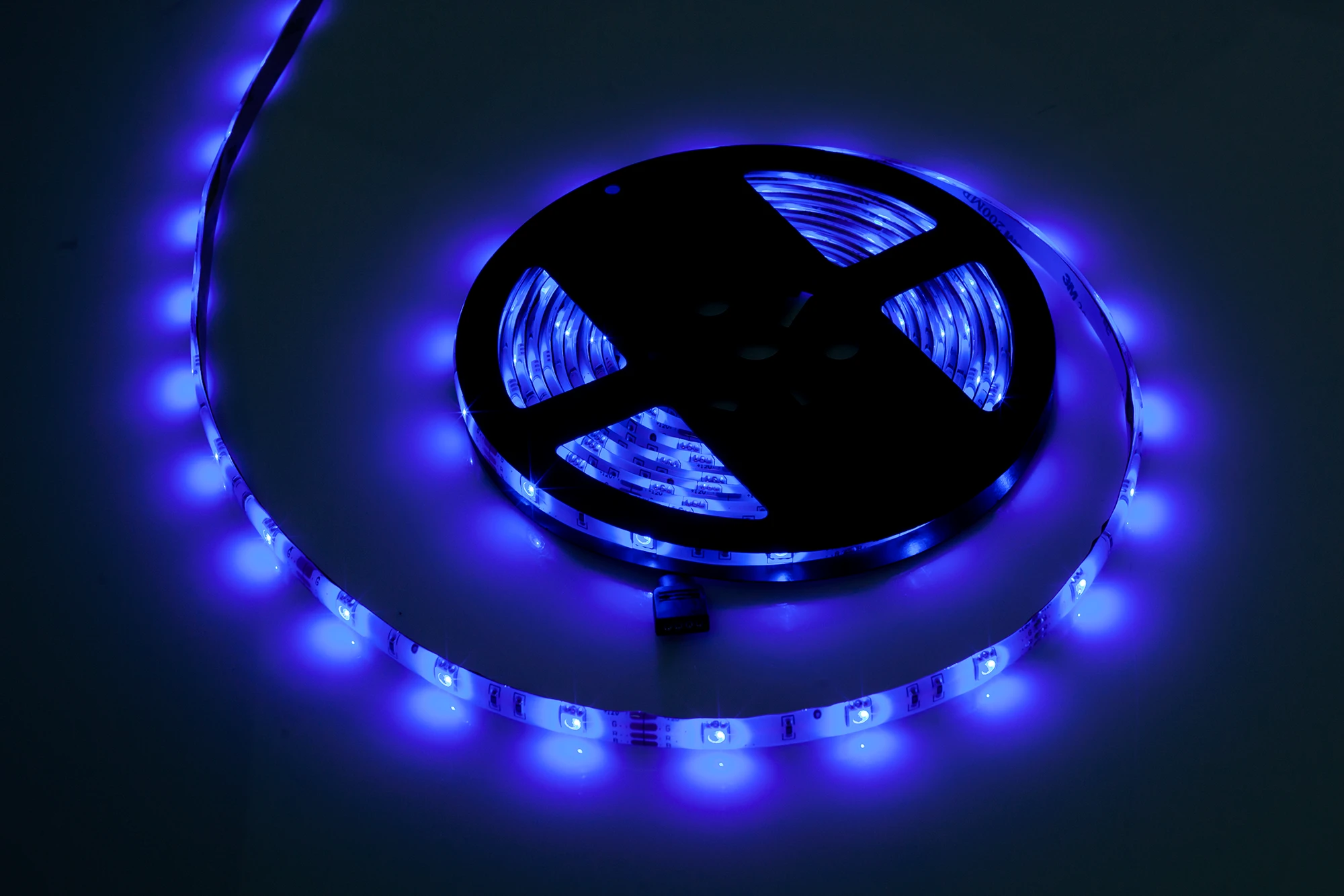 Rebel LED juosta 5m RGB (150x5050 SMD) - balta PCB