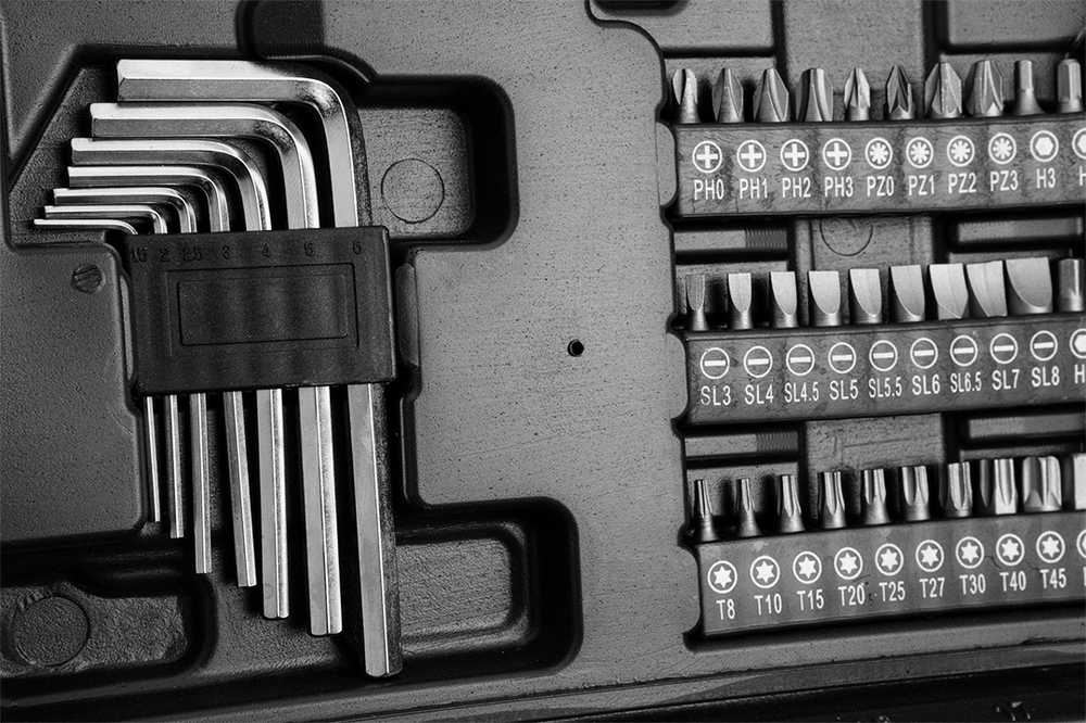 TOPTOOLS Antgalių ir galvučių rinkinys su tekškle TOP TOOLS, 3/8", su atsuktuvu, terkšle ir raktais, 63 vnt.