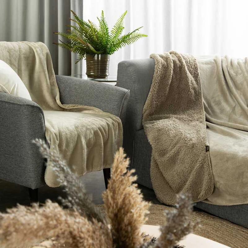 Eurofirany Euro užuolaidos BLANKET/TEDY/BEIG 150X200 BEIGE
