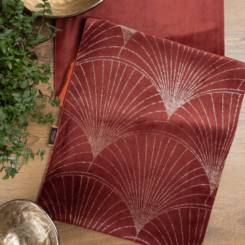 Eurofirany BLINK / 14 Aksominis stalo takelis su su dideliu art deco stiliaus vėduoklės raštu, 35X180 cm, spalva: plytų