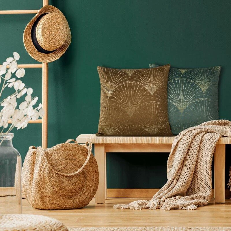 Eurofirany BLINK / 21 Aksominis pagalvės užvalkalas su auksiniu raštu, 45X45 cm, spalva: tamsi turkio
