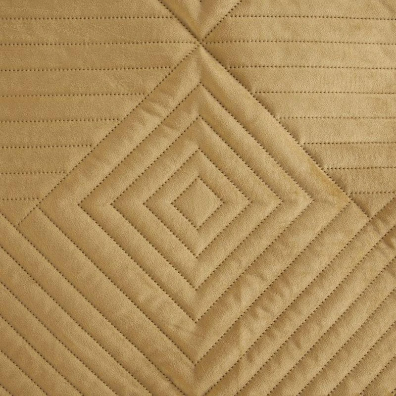 Eurofirany SOFIA/2 Minkšto ir matinio aksomo lovatiesė, dygsniuota karšto spaudimo būdu (hot press), su geometriniu raštu, 220X240 cm, spalva: medaus