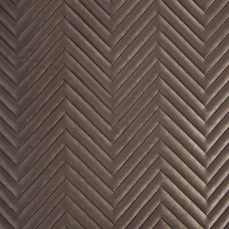 Eurofirany Dekoratyvinė veliūrinė lovatiesė, dvipusė su dygsniuotu raštu, 220x240 cm, ruda, vasarinis pledas, lovos užtiesalas, minkštas užklotas Lovatiesė