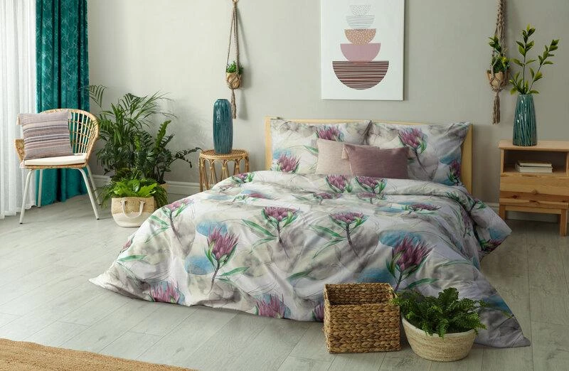 Boho stiliaus lovos komplektas su gėlių raštais