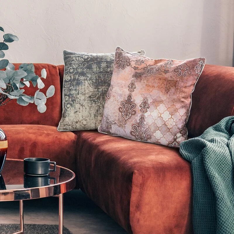Dekoratyvinės pagalvėlės su ornamentų raštais 45x45