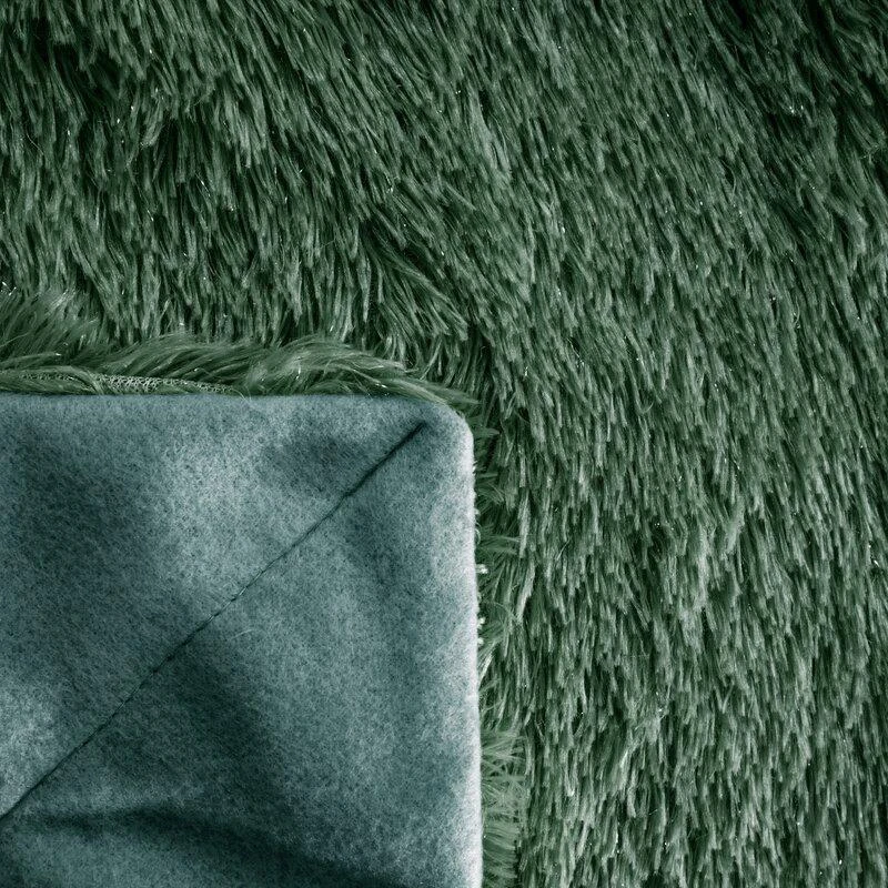 Eurofirany DESIGN 91 Minkšto kailio struktūros pledas TIFFANY su sidabriniu siūlu, 150X200 cm, spalva: tamsi žalia