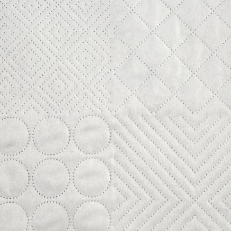 Eurofirany DESIGN 91 BONI / 5 Lovatiesė su karšto spaudimo technika įspaustu skiautinių motyvu, 170X210 cm, spalva: balta Lovatiesė