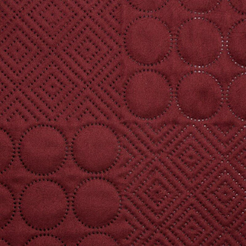 Eurofirany DESIGN 91 BONI / 5 Lovatiesė su karšto spaudimo technika įspaustu skiautinių motyvu, 170X210 cm, spalva: plytų Lovatiesė