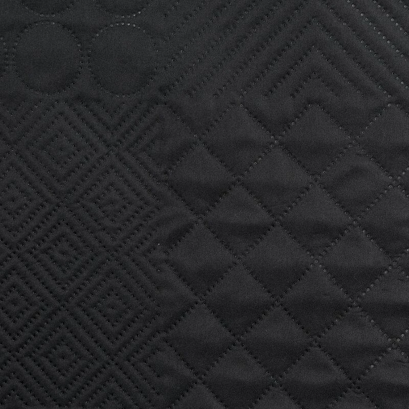 Eurofirany DESIGN 91 BONI / 5 Lovatiesė su karšto spaudimo technika įspaustu skiautinių motyvu, 170X210 cm, spalva: juoda Lovatiesė