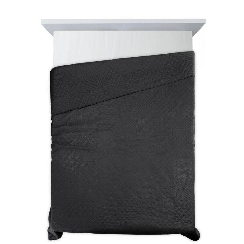 Eurofirany DESIGN 91 BONI / 5 Lovatiesė su karšto spaudimo technika įspaustu skiautinių motyvu, 170X210 cm, spalva: juoda Lovatiesė