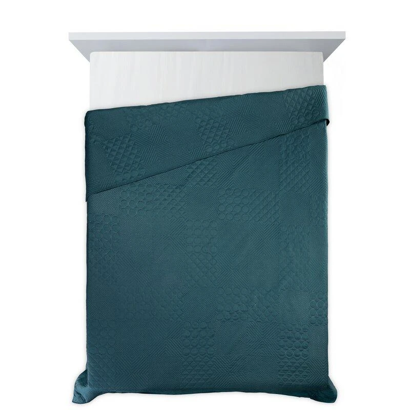 Eurofirany DESIGN 91 BONI / 5 Lovatiesė su karšto spaudimo technika įspaustu skiautinių motyvu, 170X210 cm, spalva: tamsi turkio Lovatiesė