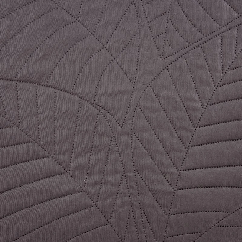 Eurofirany DESIGN 91 BONI / 6 Lovatiesė, dygsniuota karšto spaudimo būdu su lapų raštu, 220X240 cm, spalva: grafito Lovatiesė