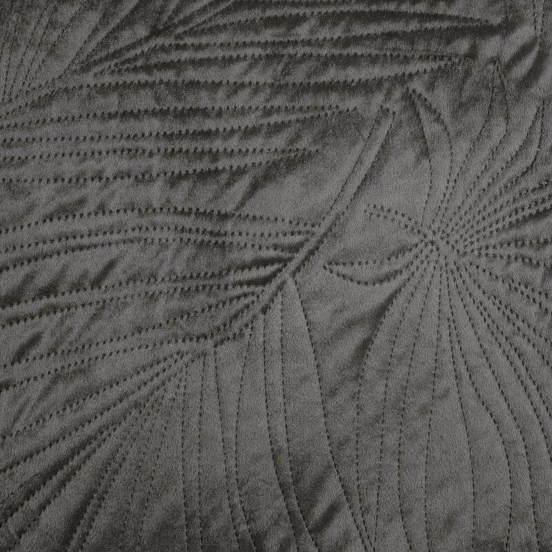 Eurofirany DESIGN 91 LUIZ / 4 Aksominė lovatiesė, dygsniuota karšto spaudimo būdu su palmių lapų raštu, 220X240 cm, spalva: grafito Lovatiesė