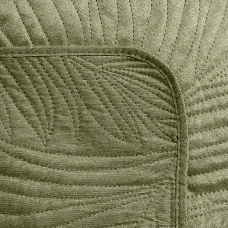Eurofirany DESIGN 91 LUIZ / 4 Aksominė lovatiesė, dygsniuota karšto spaudimo būdu su palmių lapų raštu, 220X240 cm, spalva: šviesiai žalia Lovatiesė