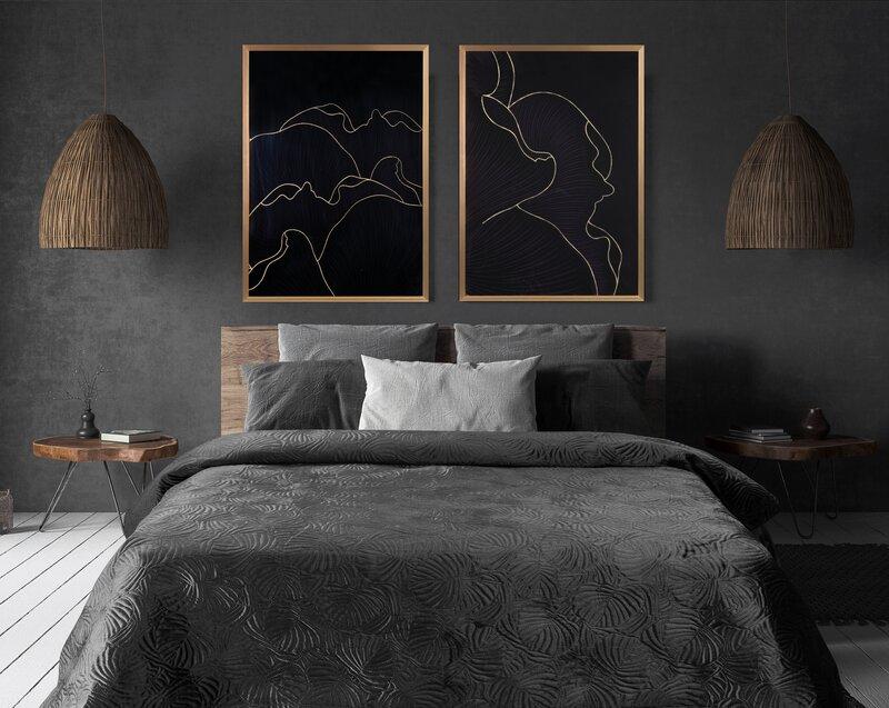 Eurofirany LIMITED COLLECTION LILI4 Švelnaus aksomo lovatiesė, dygsniuota karšto spaudimo (hot press) augalų raštu, 280X260 cm, spalva: juoda