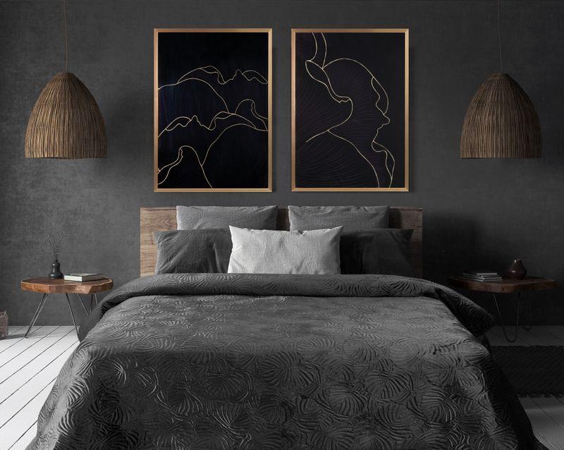 Eurofirany LIMITED COLLECTION LILI4 Švelnaus aksomo lovatiesė, dygsniuota karšto spaudimo (hot press) augalų raštu, 280X260 cm, spalva: juoda
