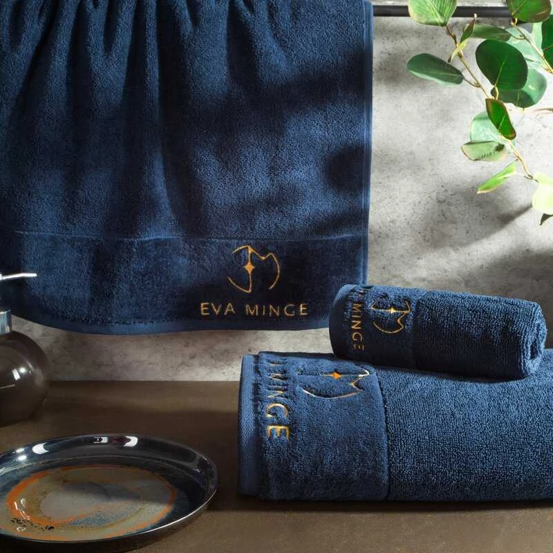 Rankšluostis Eurofirany Medvilninių rankšluosčių rinkinys dėžutėje, 3 dalys, 550 g/m², aksominis apvadas, siuvinėtas logotipas, vonios reikmenys, dovana
