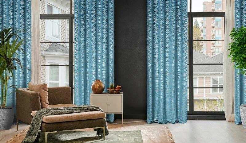 Eurofirany minkšto aksomo užuolaida ARETA su boho stiliaus raštu / 200 g/m2 / 140x250 / mėlynos spalvos