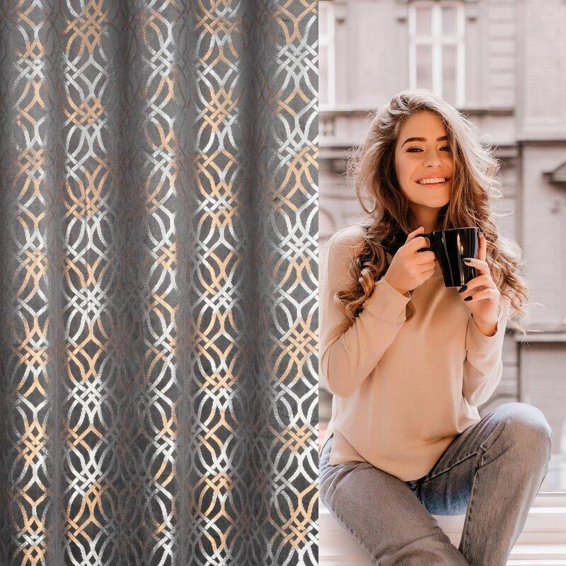 Eurofirany minkšto aksomo užuolaida ARETA su boho stiliaus raštu / 200 g/m2 / 140x250 / sidabro ir aukso spalvos