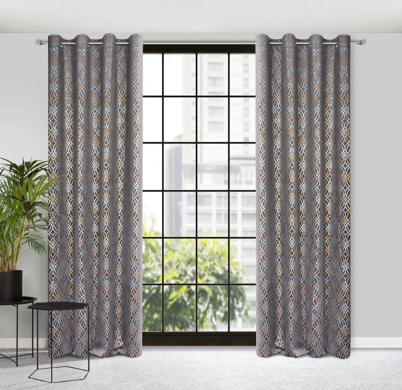 Eurofirany minkšto aksomo užuolaida ARETA su boho stiliaus raštu / 200 g/m2 / 140x250 / sidabro ir aukso spalvos