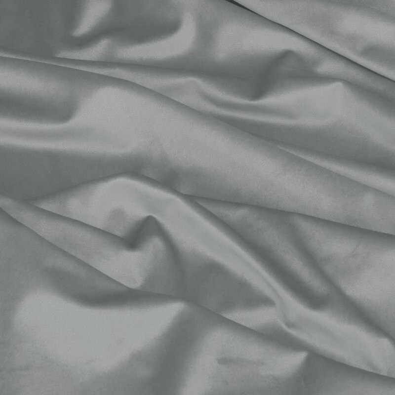 Eurofirany PIERRE CARDIN SIBEL Naktinė užuolaida iš minkšto aksomo, 260 g/m2, 140X270 cm, juosta / tunelis / kabliukai, spalva: pilka