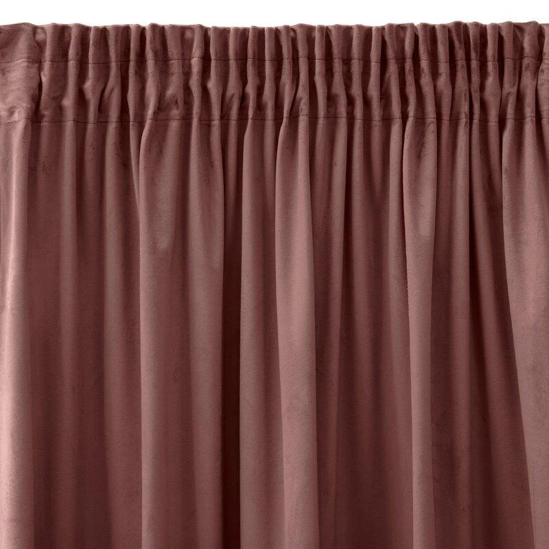 Eurofirany PIERRE CARDIN SIBEL Naktinė užuolaida iš minkšto aksomo, 260 g/m2, 140X270 cm, juosta / tunelis / kabliukai, spalva: rožinė