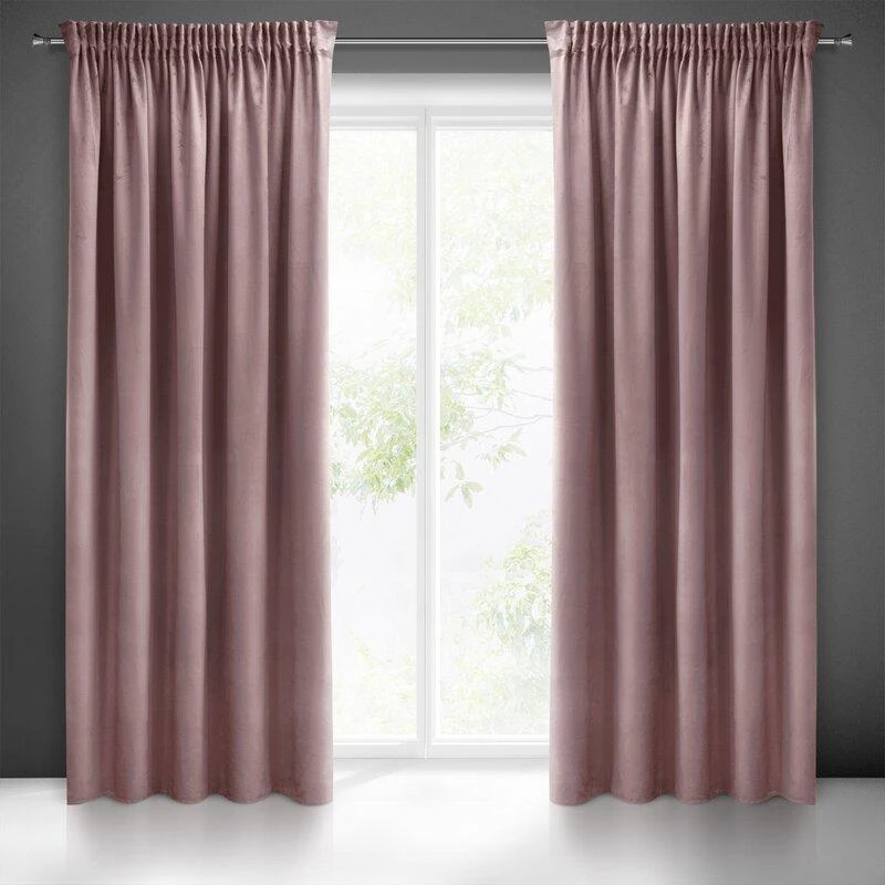 Eurofirany PIERRE CARDIN SIBEL Naktinė užuolaida iš minkšto aksomo, 260 g/m2, 140X270 cm, juosta / tunelis / kabliukai, spalva: pudrinė