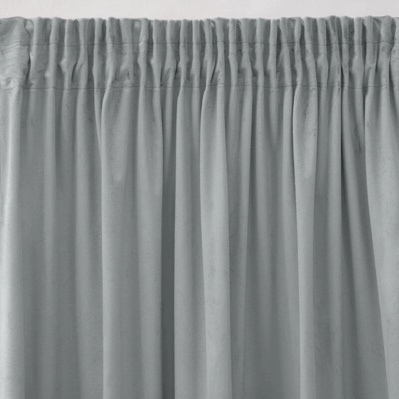 Eurofirany PIERRE CARDIN SIBEL Naktinė užuolaida iš minkšto aksomo, 260 g/m2, 140X270 cm, juosta / tunelis / kabliukai, spalva: pilka