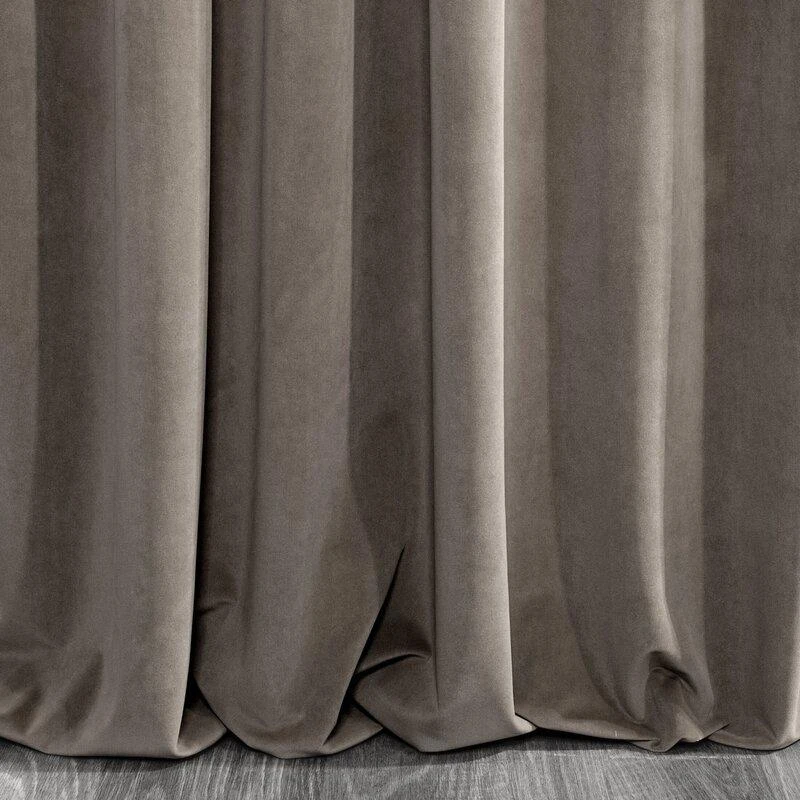 Eurofirany vienspalvė storesnio minkšto aksomo naktinė užuolaida KRISTI, 140X270 cm, 330 g/m2, juosta/ tunelis, spalva: ruda