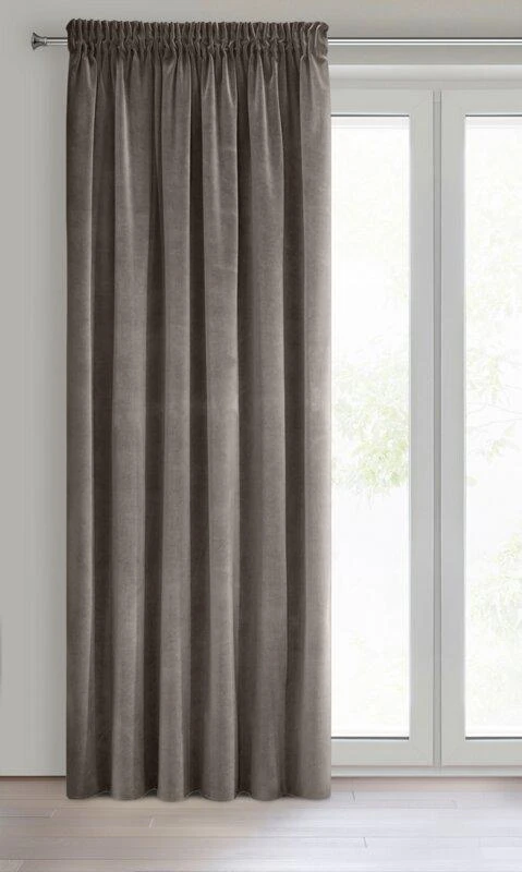 Eurofirany vienspalvė storesnio minkšto aksomo naktinė užuolaida KRISTI, 140X270 cm, 330 g/m2, juosta/ tunelis, spalva: ruda