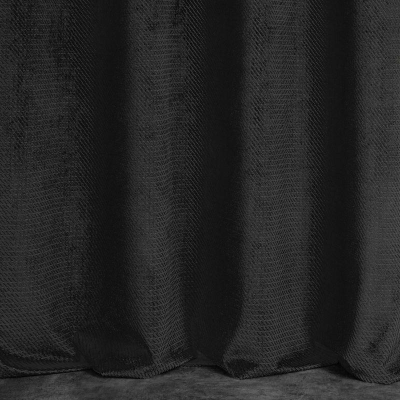 Eurofirany ELIZA Minkšto aksomo naktinė užuolaida su smulkiu raštu, 140X250 cm, kilpos / žiedai, spalva: juoda