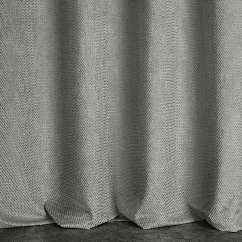 Eurofirany ELIZA Minkšto aksomo naktinė užuolaida su smulkiu raštu, 140X250 cm, kilpos / žiedai, spalva: sidabrinė