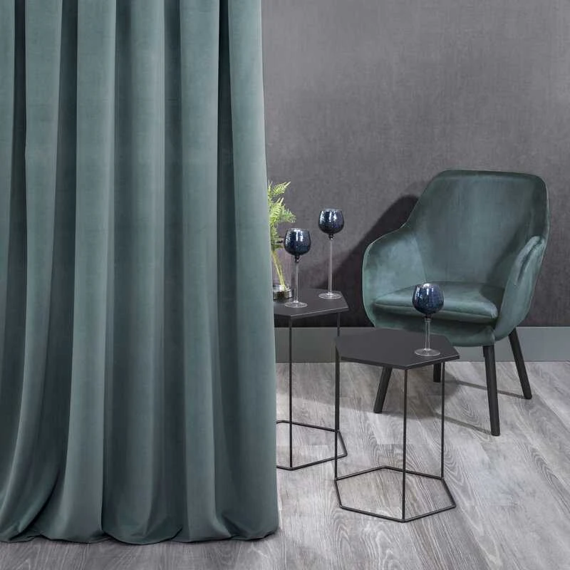 Eurofirany vienspalvė storesnio minkšto aksomo naktinė užuolaida KRISTI, 140X270 cm, 330 g/m2, juosta/ tunelis, spalva: mėlyna