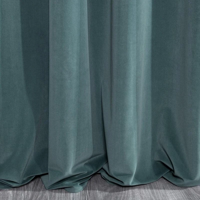 Eurofirany vienspalvė storesnio minkšto aksomo naktinė užuolaida KRISTI, 140X270 cm, 330 g/m2, juosta/ tunelis, spalva: mėlyna