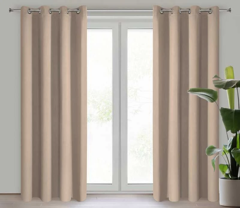 Eurofirany LOGAN blackout tipo temdanti naktinė užuolaida, 135X250 cm, kilpos / žiedai, spalva: smėlio