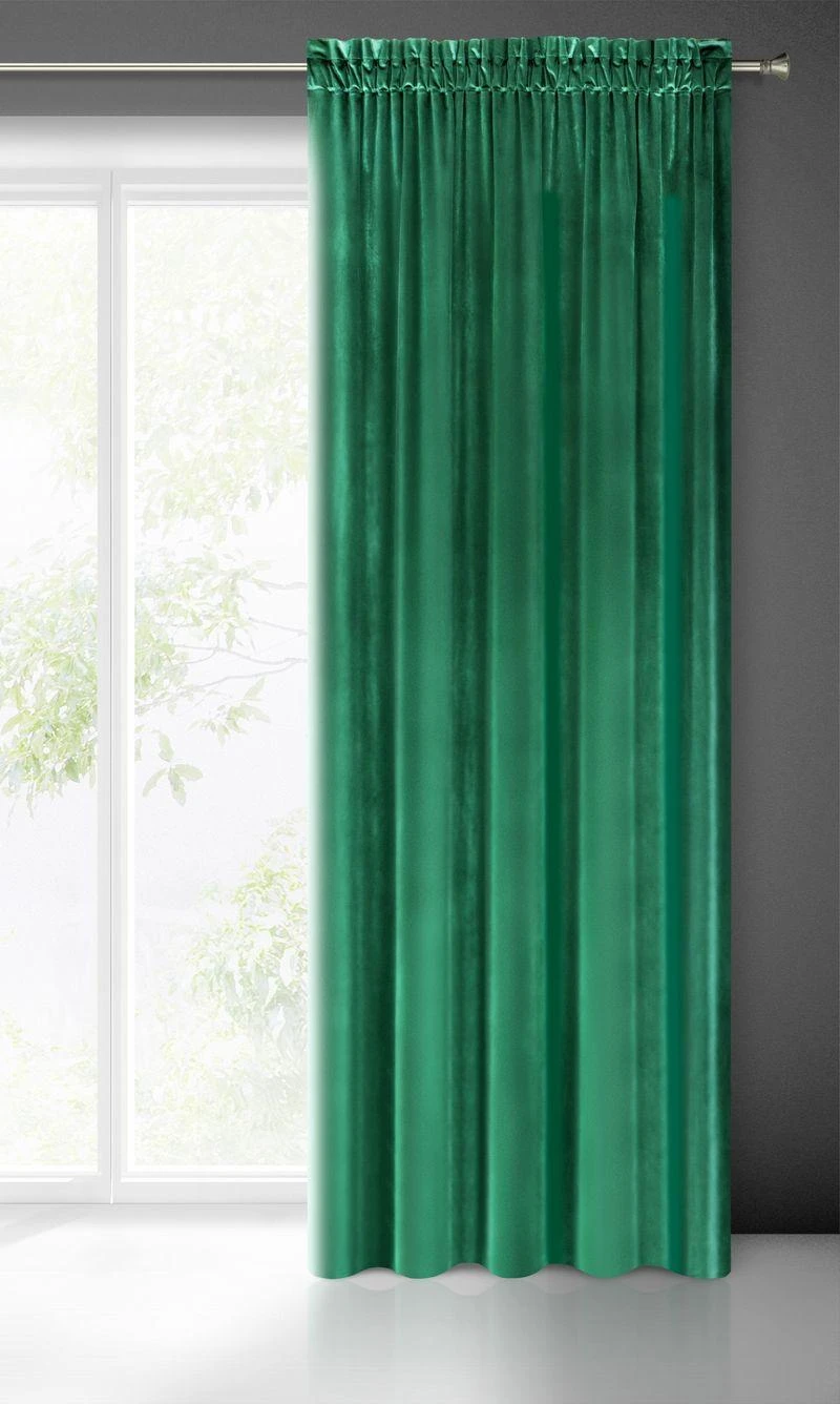 Minkšto ir blizgaus aksomo naktinė užuolaida Eurofirany SAMANTA 140X270cm, juosta / tunelis / kabliukai, spalva: žalia