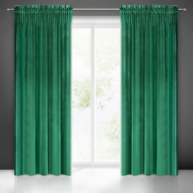 Minkšto ir blizgaus aksomo naktinė užuolaida Eurofirany SAMANTA 140X300 cm, juosta / tunelis / kabliukai, spalva: tamsiai žalia, 1 vnt. aprašymas - Prekės nuotrauka