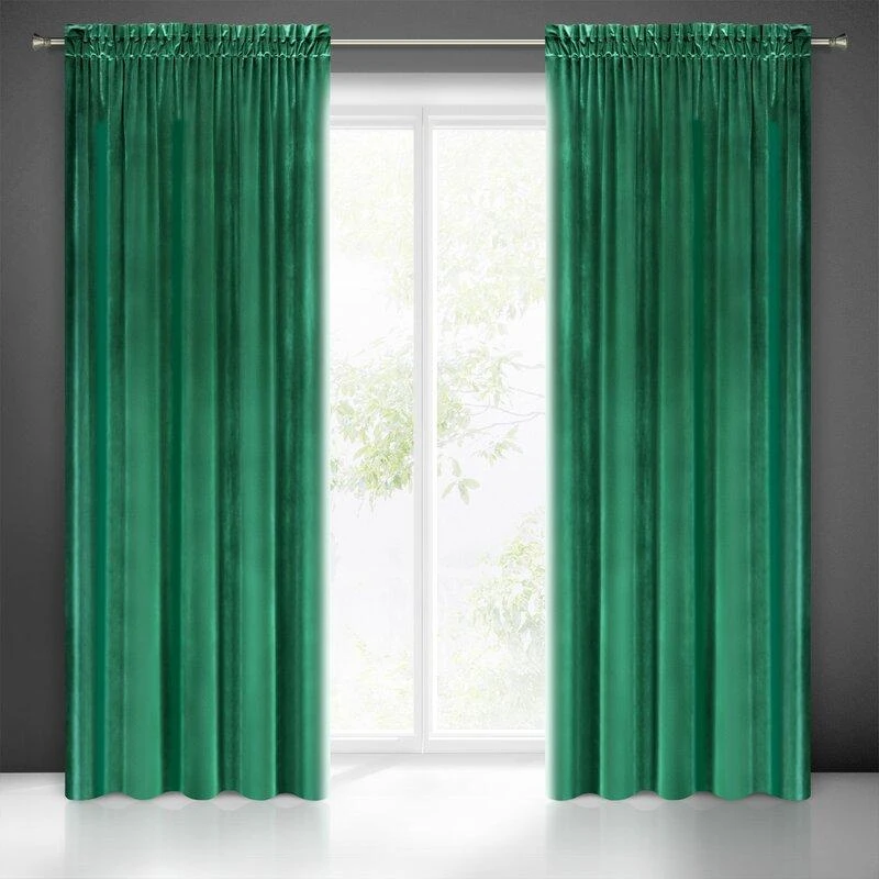 Minkšto ir blizgaus aksomo naktinė užuolaida Eurofirany SAMANTA 140X300 cm, juosta / tunelis / kabliukai, spalva: tamsiai žalia, 1 vnt.