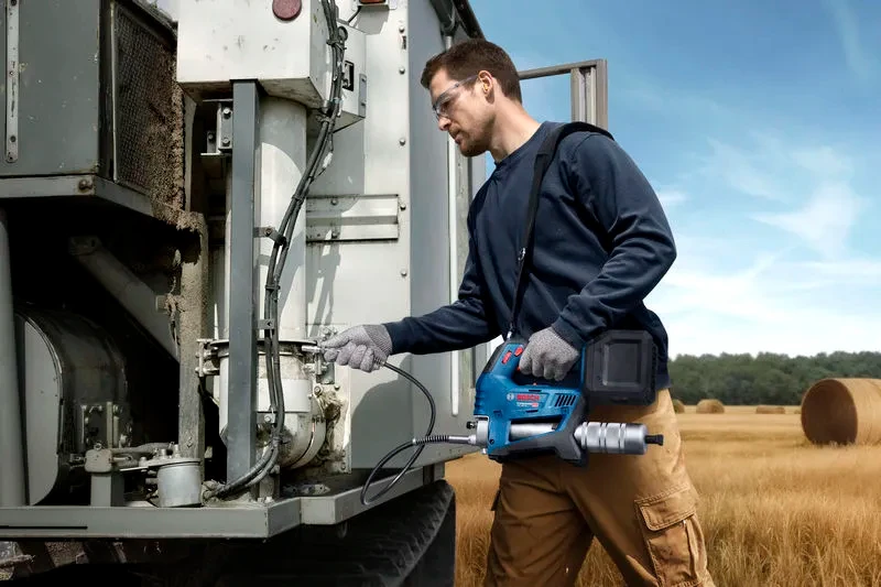 Bosch GFP 18V-10 tepalo švirkštas technikos priežiūroje