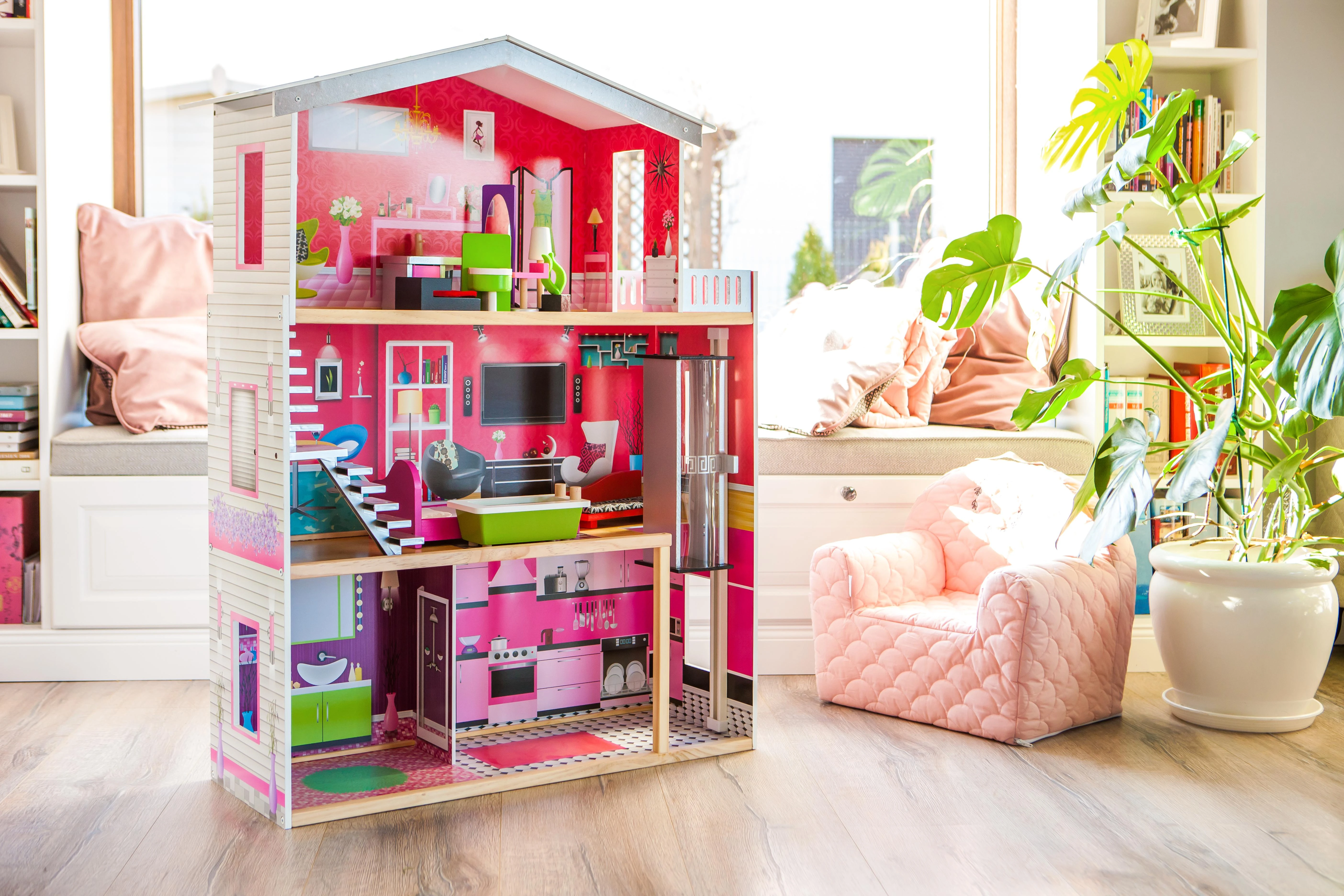 Didelis medinis lėlių namelis su liftu lėlėms - Malibu Residence ECOTOYS