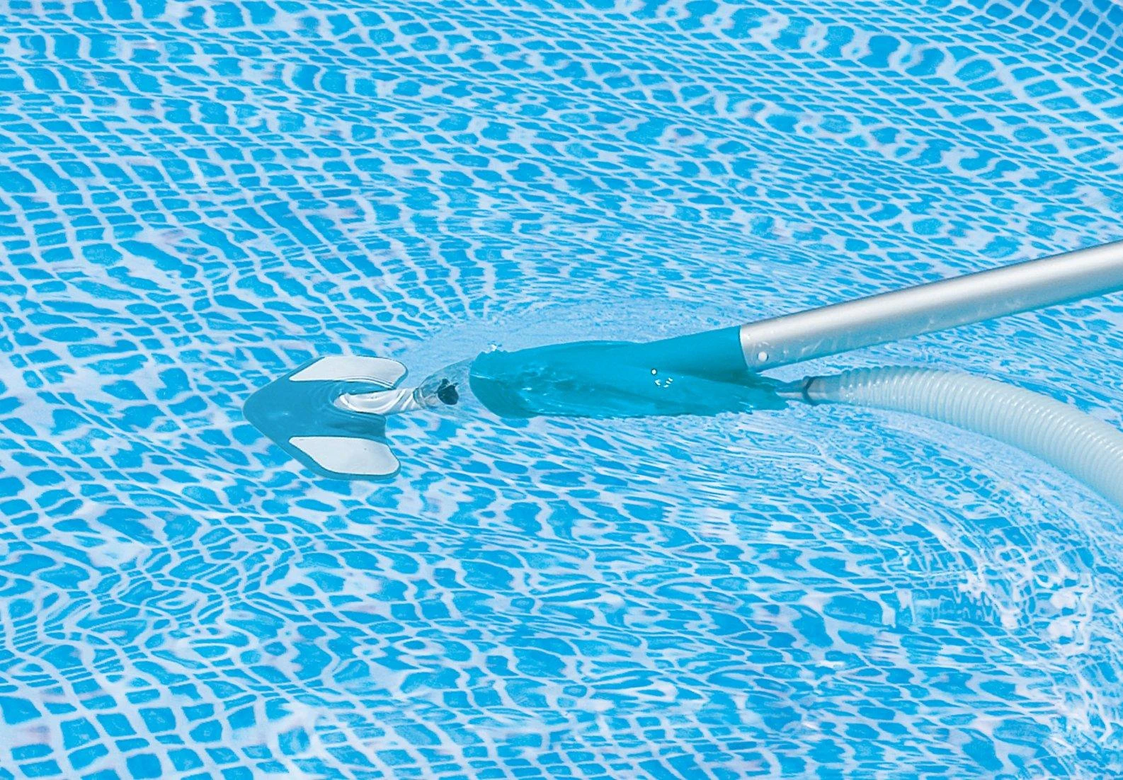 Baseino valymo rinkinys vandens siurblys - tinklinis šepetys INTEX 28003