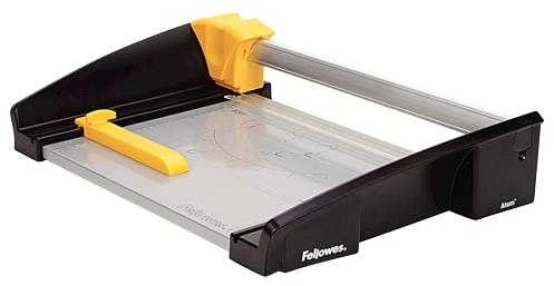 „Fellowes Atom A4“.